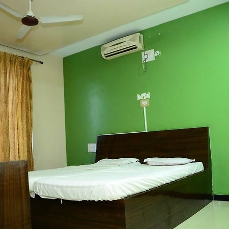 Spot On 43712 Bilwa Residency Hotel Hospet Exterior foto