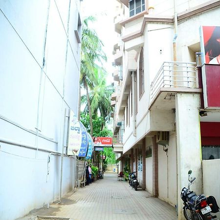 Spot On 43712 Bilwa Residency Hotel Hospet Exterior foto