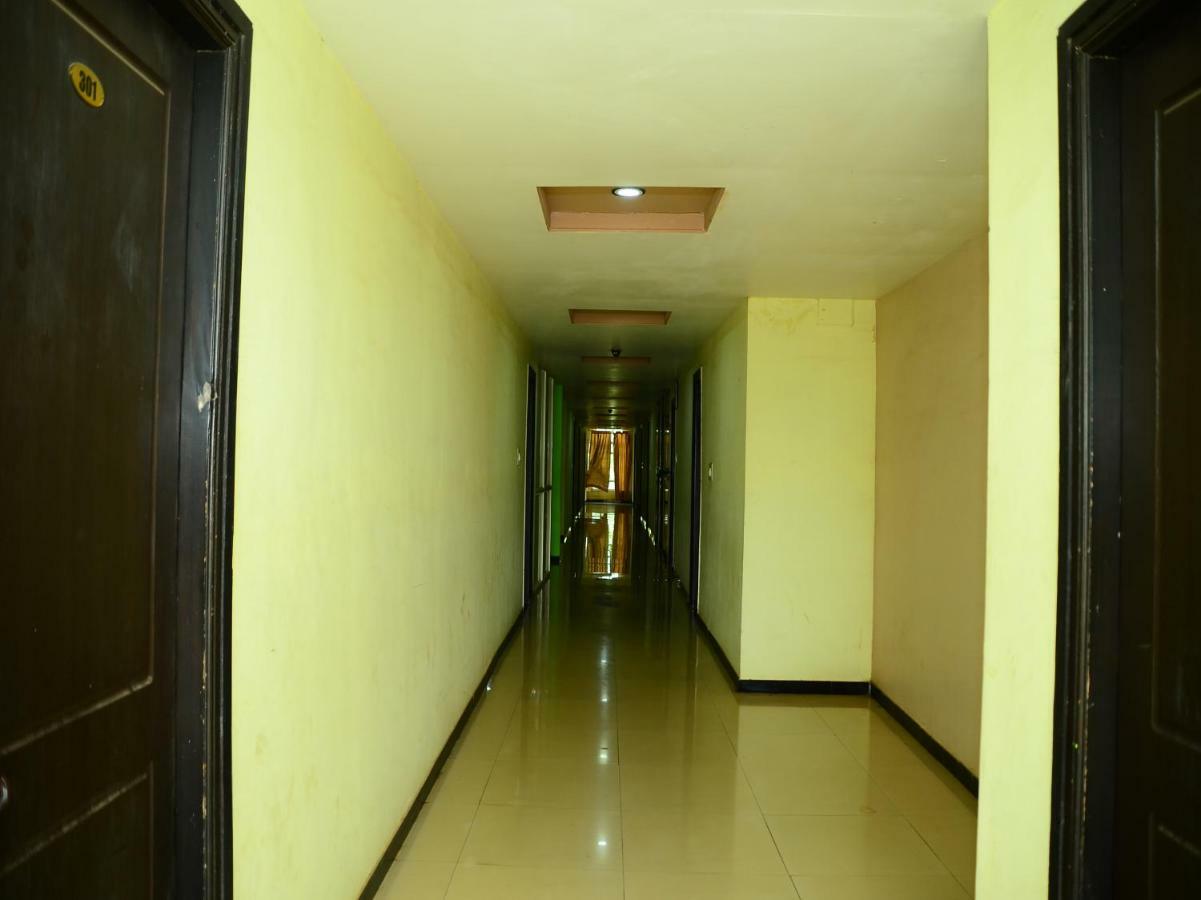 Spot On 43712 Bilwa Residency Hotel Hospet Exterior foto