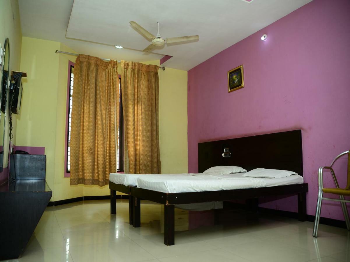 Spot On 43712 Bilwa Residency Hotel Hospet Exterior foto